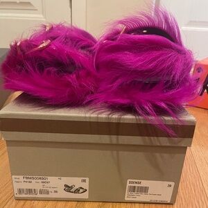 Marni Fussbett Sandal